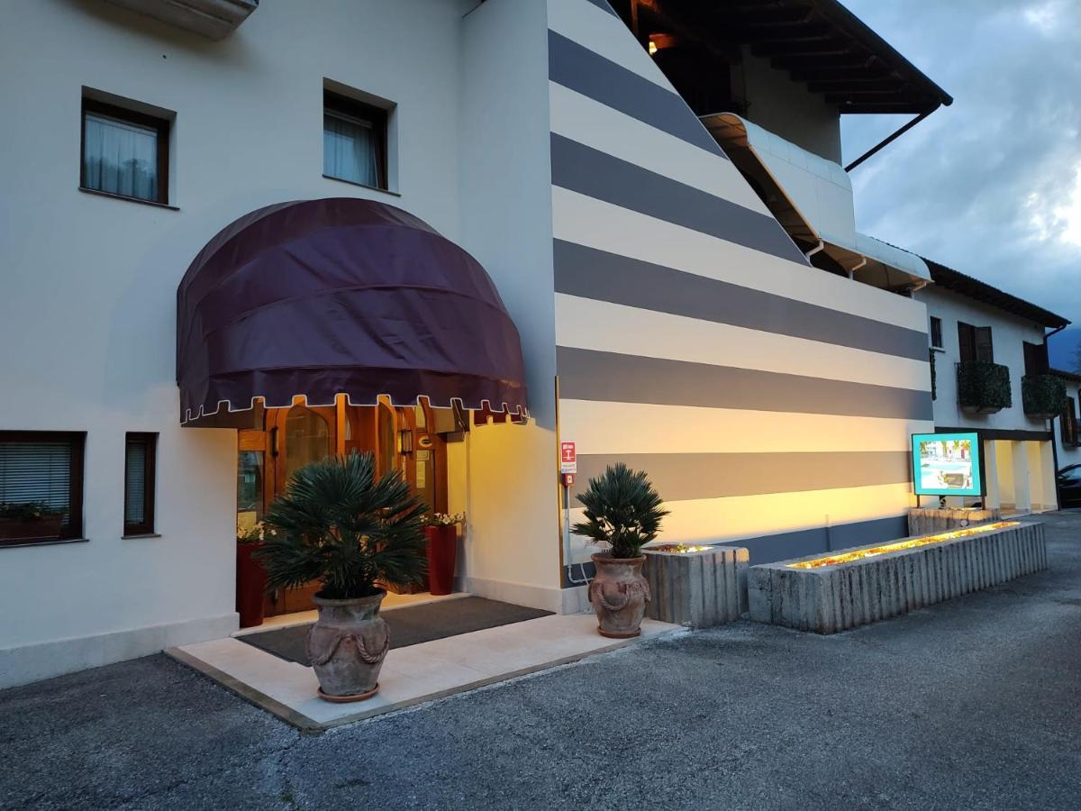 Hotel Villaguarda Prosecco Area Follina Exterior photo